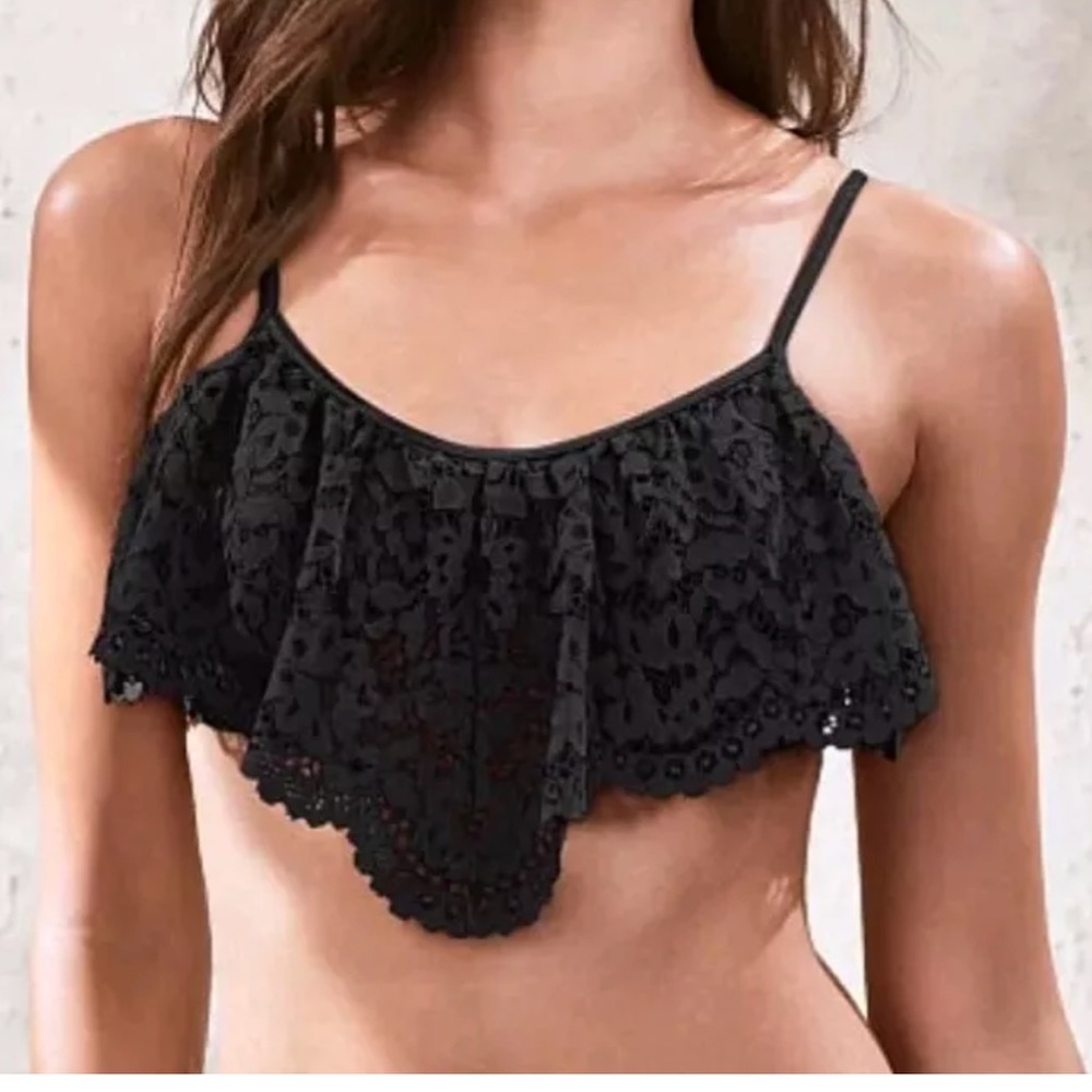 Victoria Secret Bundle Bralette - Picture 2 of 2